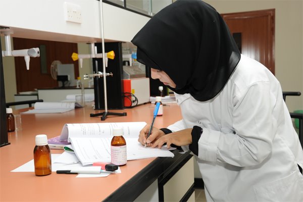 الدراسات العليا كلية طب جامعة الأزهر بنات القاهرة بالتفصيل 